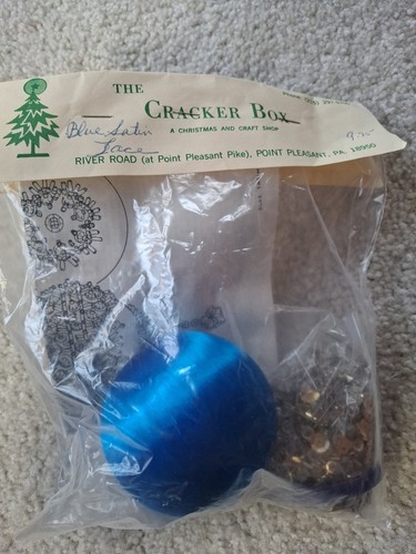 Vintage original cracker - vintage, box
