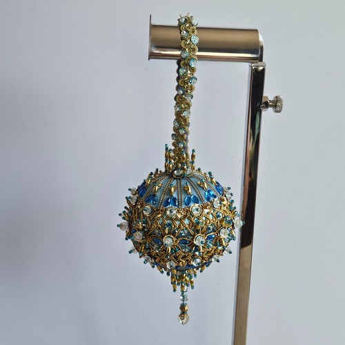 The cracker box blue satin - the,