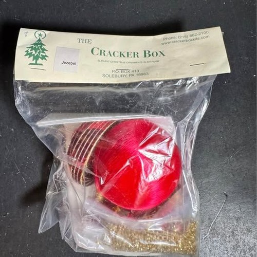 The cracker box - cracker,