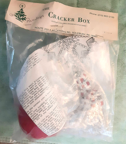 The cracker box christmas - box,